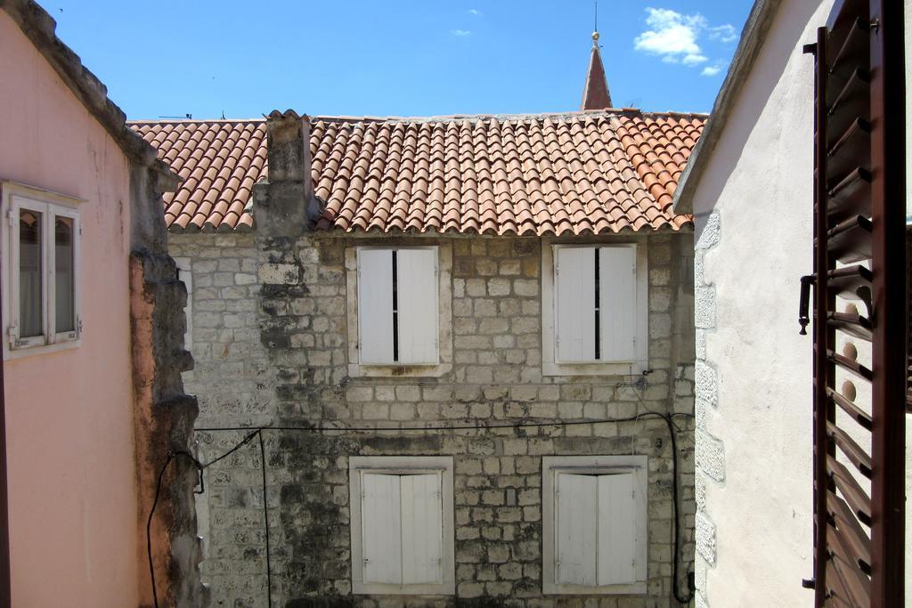 Dobra Apartments Traù Esterno foto